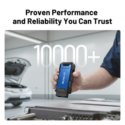 TOPDON RLink X7 held in hand with performance statistic displayed